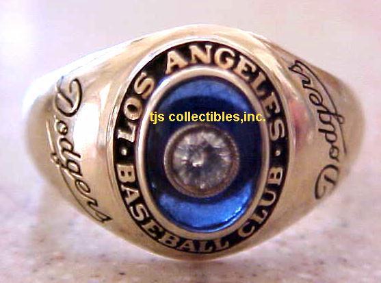 1958 LA DODGERS LADIES RING