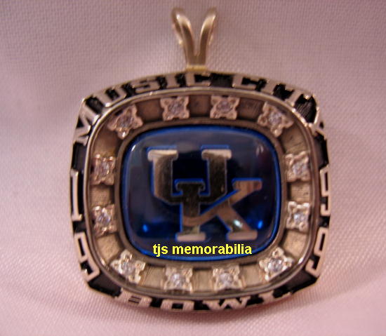 1999 KENTUCKY WILDCATS MUSIC CITY  BOWL CHAMPIONSHIP RING TOP / PENDANT