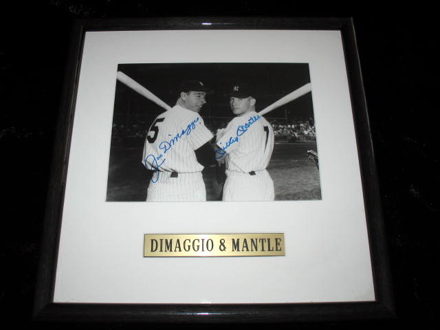 MICKEY MANTLE JOE DIMAGGIO FRAMED 8 x 10 SIGNED B & W  PHOTO
