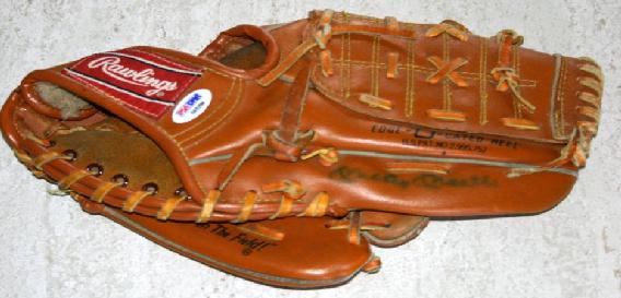 MICKEY MANTLE SIGNED MODEL GLOVE