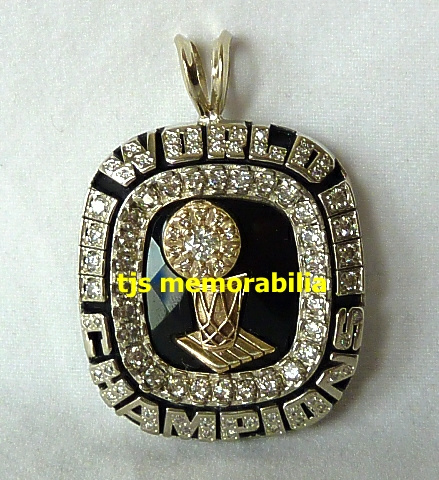 2006 MIAMI HEAT NBA CHAMPIONSHIP RING TOP PENDANT