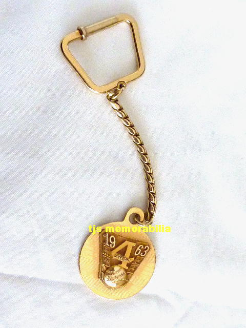 1963 LOS ANGELES DODGERS WORLD SERIES CHAMPIONSHIP RING KEY CHAIN