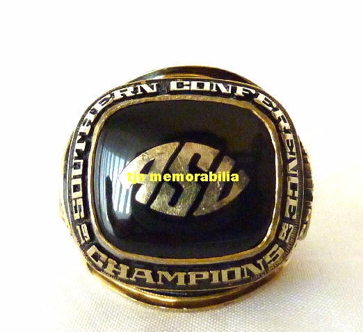 1997 APPALACHIAN STATE MOUNTAINEERS SOUTHERN CONFERENCE CHAMPIONSHIP RING 