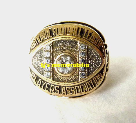 EARLY 1970 'S NFL PLAYERS ASSOCIATION ALUMNI STYLE CHAMPIONSHIP RING