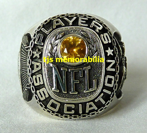 CIRCA 1970 NFL PLAYERS ASSOCIATION ALUMNI CHAMPIONSHIP STYLE RING